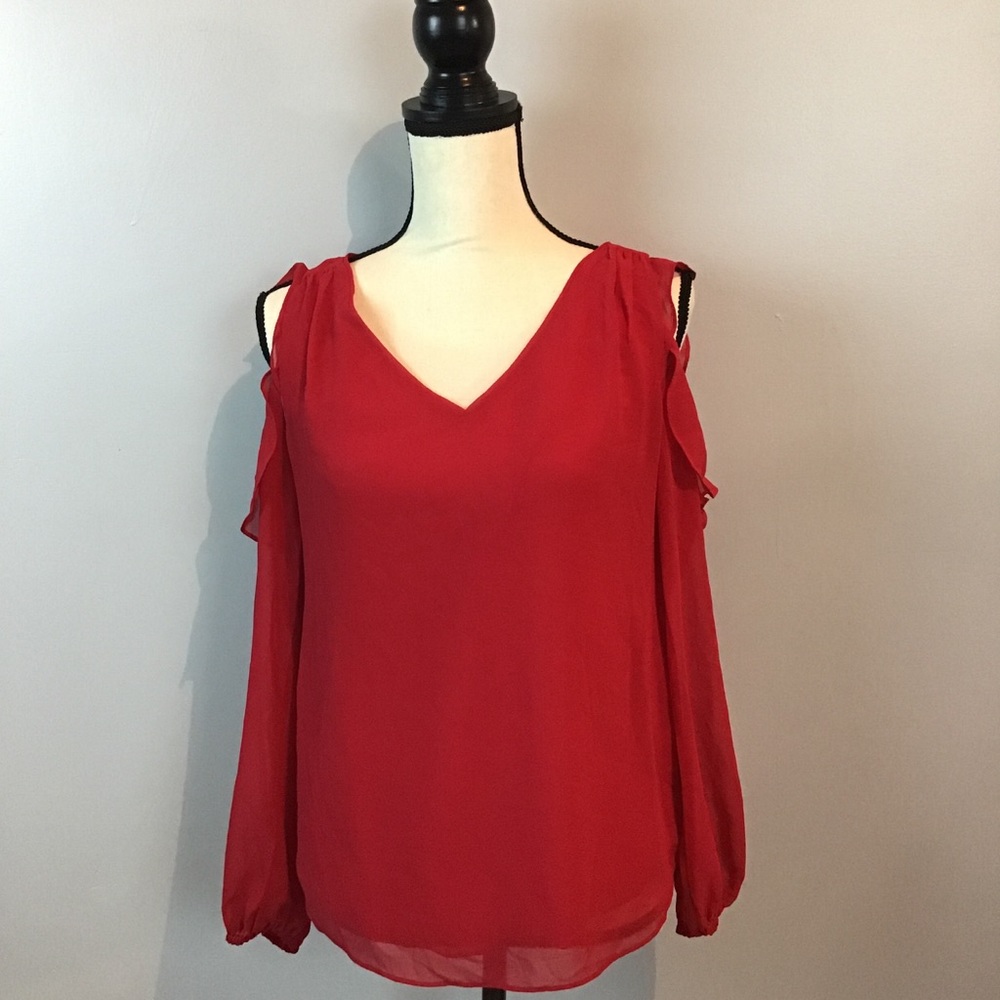 WHITE HOUSE BLACK MARKET COLD SHOULDER🔥🔥